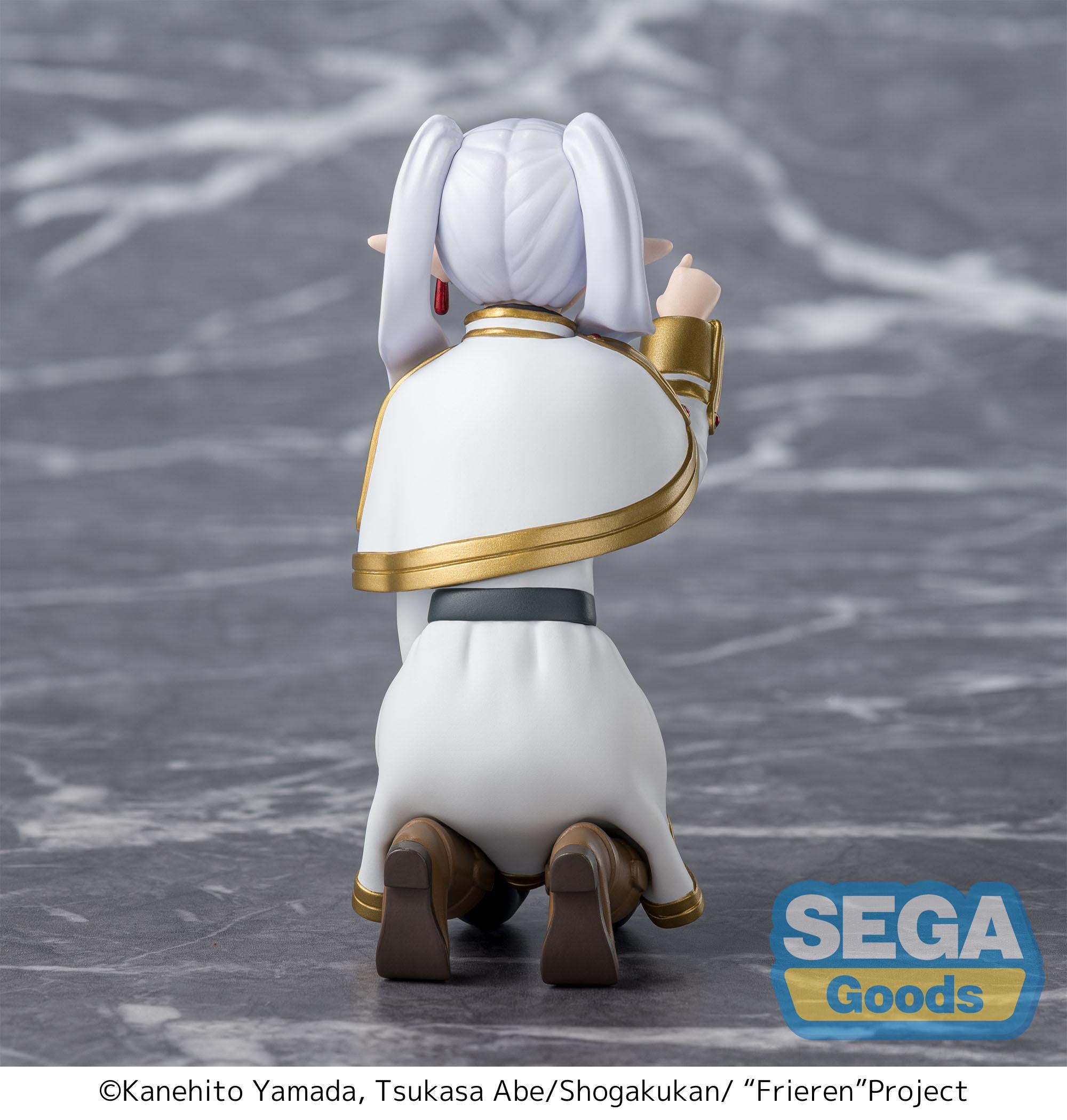 Figurine Frieren Poking Something - Frieren: Beyond Journey's End - PM Perching