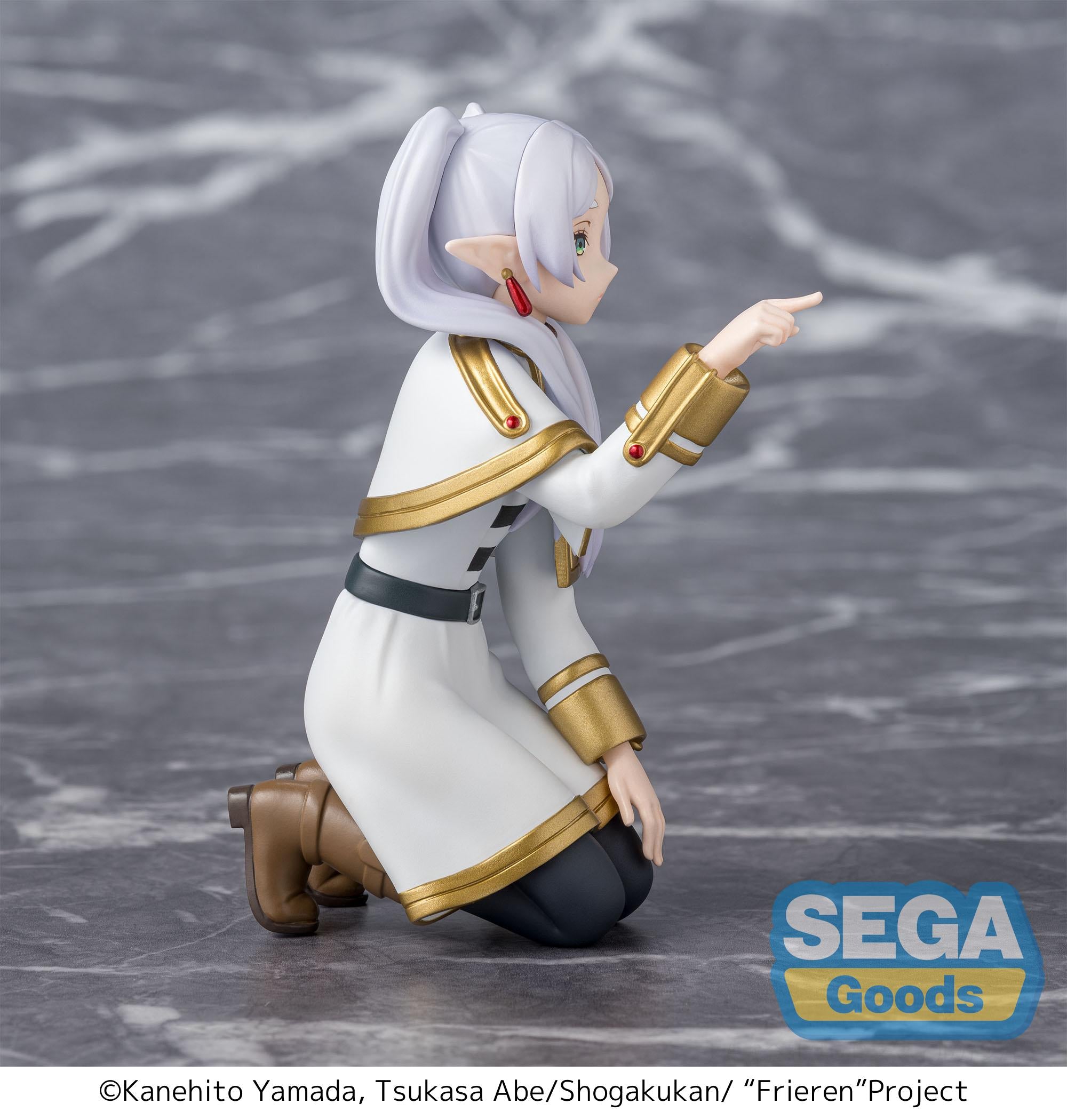 Figurine Frieren Poking Something - Frieren: Beyond Journey's End - PM Perching