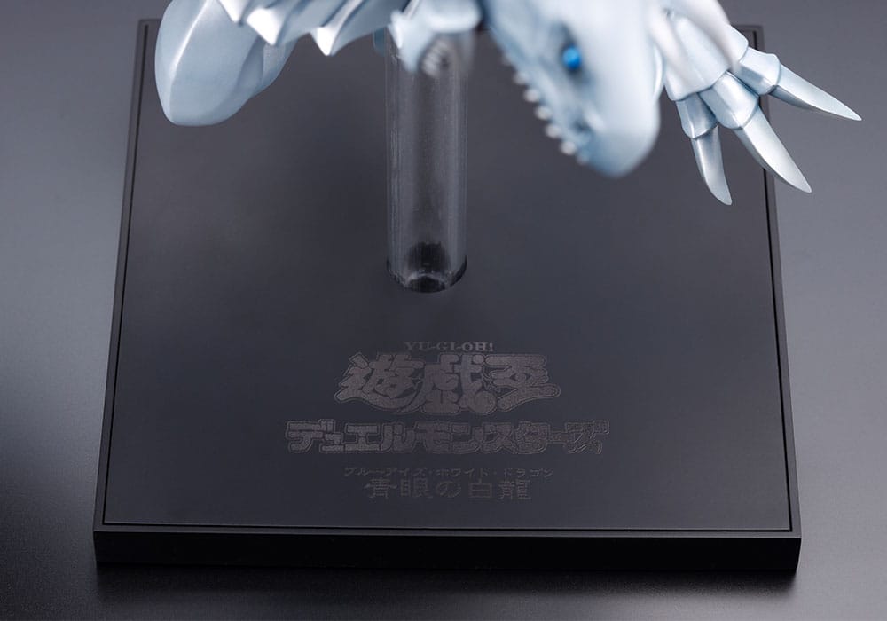 Figurine Dragon Blanc aux yeux bleus 25cm - Yu-Gi-Oh! - Kotobukiya